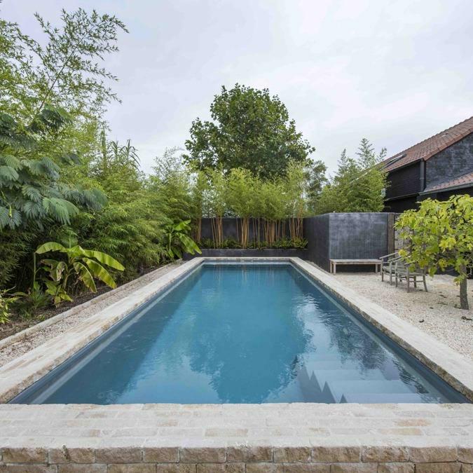 Zwembadproject	Op deze magische plek kan je in alle privacy het hele jaar door zwemmen.	Bij het