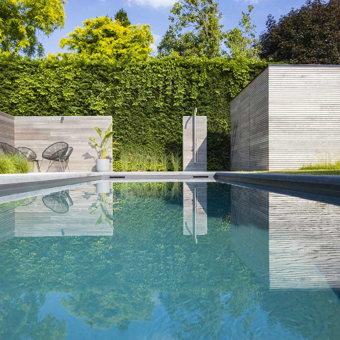 Totaalconcept - zwembad / tuin	Afmetingen: &nbsp;9 x 3 x 1,5 m	Bekleding: donkergrijze liner&