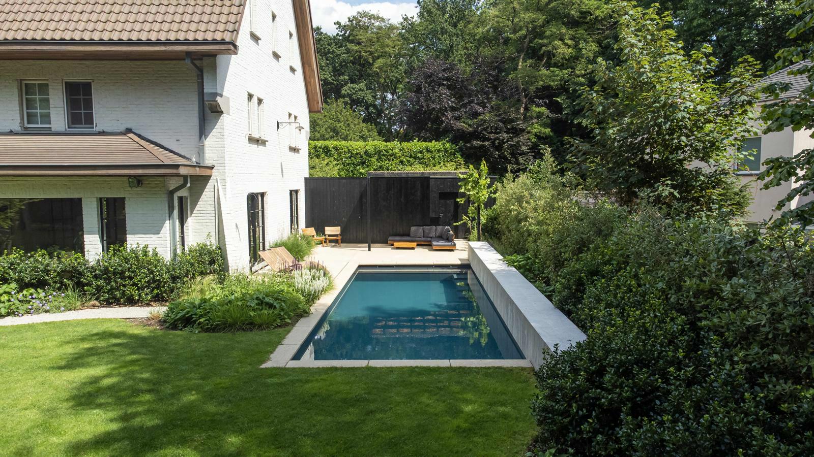 Betonnen bio zwembad in Destelbergen