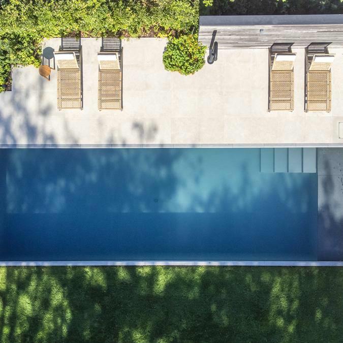 Totaalproject&nbsp;zwembad - poolhouse - omgevingsaanleg	Voor dit totaalproject in Lochristi cr