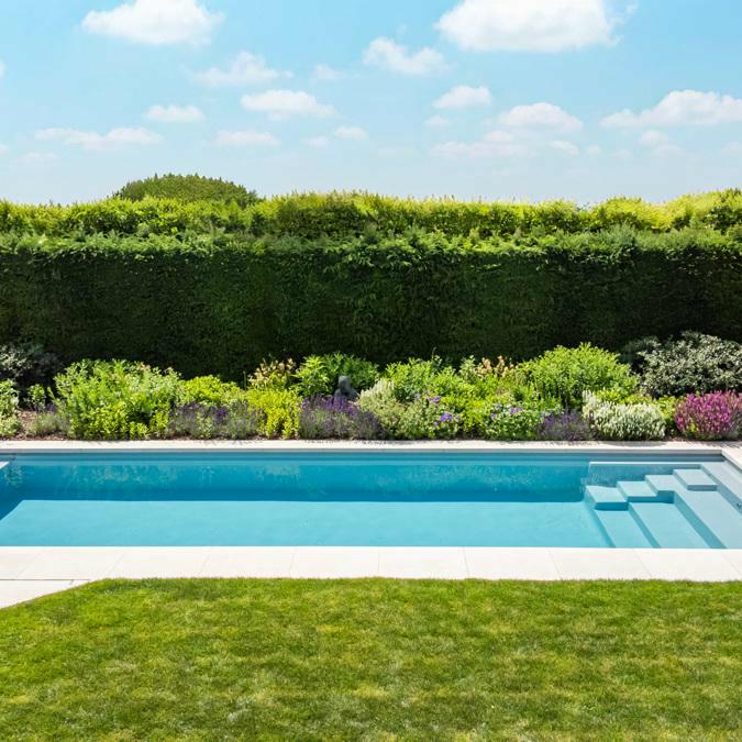 Totaalprojectzwembad - poolhouse - omgevingsaanleg&nbsp;	In een landelijke tuin in de Vlaamse A